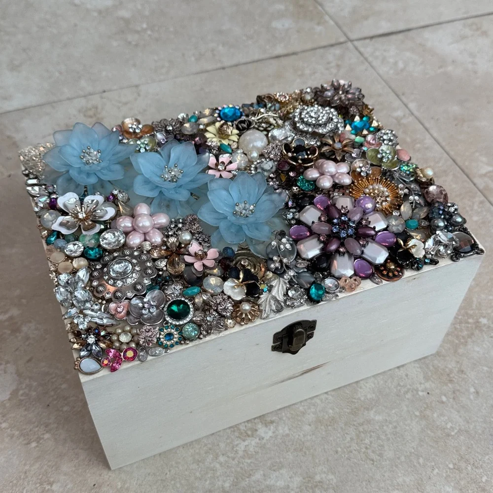 Bejeweled Jewelry Box - Picture 2 of 2